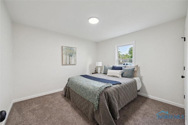 1006 Brookley Blvd, Toledo, OH 43607 - carpeted bedroom with baseboards