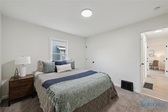 1006 Brookley Blvd, Toledo, OH 43607 - carpeted bedroom featuring baseboards