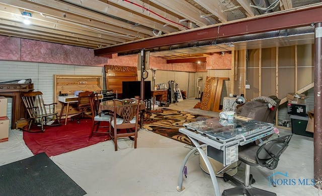 11023 Bay Trace Dr, Perrysburg, OH 43551 - unfinished basement with an office area