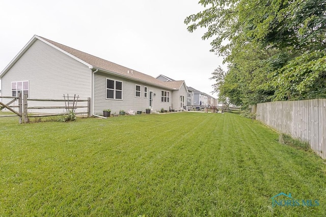 11023 Bay Trace Dr, Perrysburg, OH 43551 - view of yard