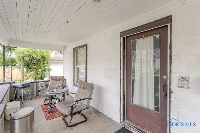 815 Dunwood Ct, Toledo, OH 43609 - view of patio