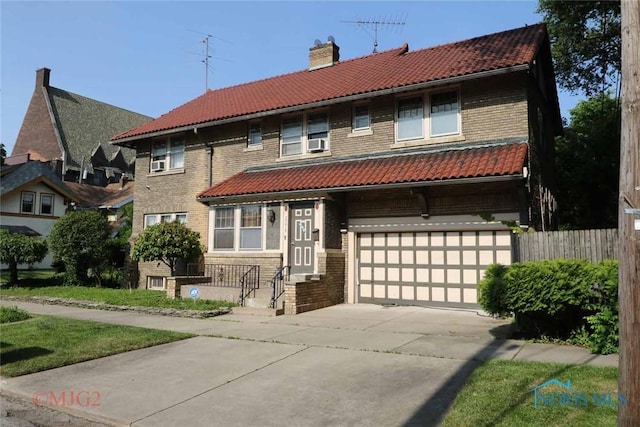 2370 Parkwood Ave, Toledo, OH 43620 - photo 1
