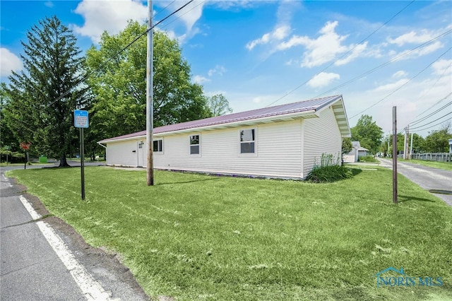 739 Kenwood Ave, Bowling Green, OH 43402 - photo 37