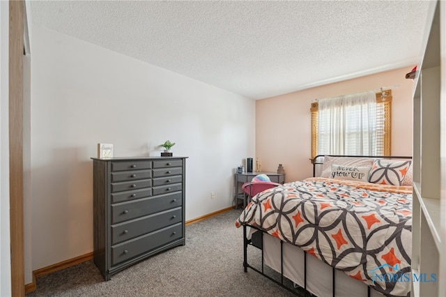 2546 Redfox Dr, Toledo, OH 43611 - carpeted bedroom featuring a textured ceiling and baseboards