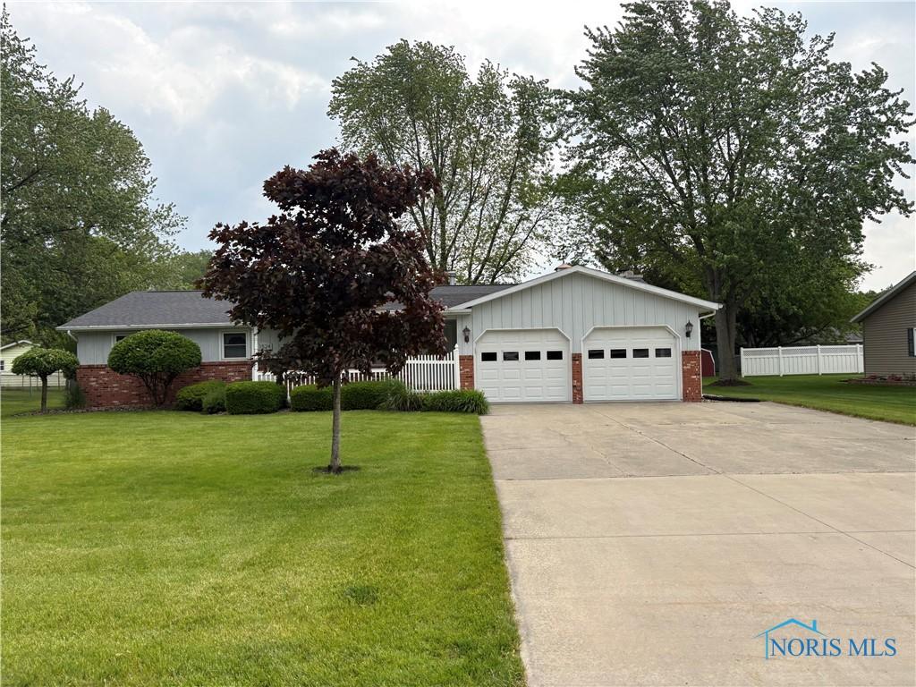 1524 Meadow Ave, Montpelier, OH 43543 - photo 1