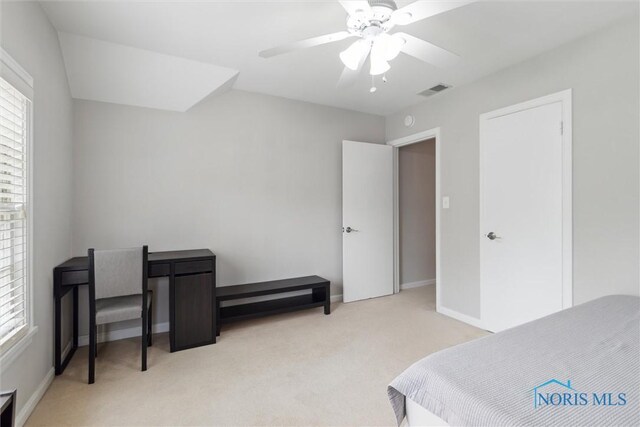 2829 Pembroke Rd, Ottawa Hills, OH 43606 - bedroom with light colored carpet, baseboards, and a ceiling fan