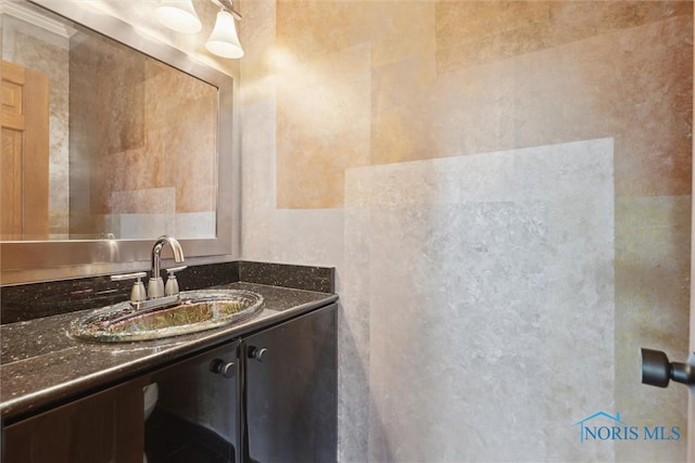 431 Hertford Ct, Maumee, OH 43537 - bathroom with vanity