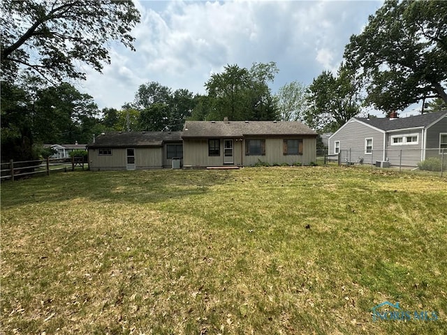 4538 Vineyard Rd, Toledo, OH 43623 - view of back of house