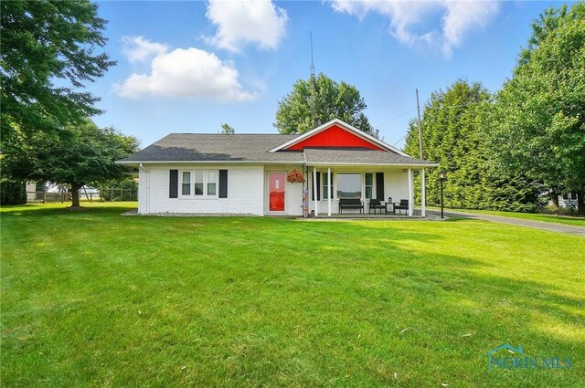 18827 State Route 2, Wauseon, OH 43567 - view of front facade featuring a front yard