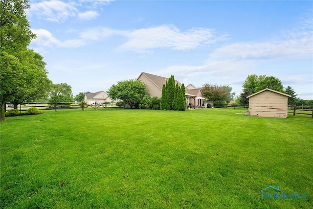 12158 Jefferson St, Perrysburg, OH 43551 - view of yard with an outdoor structure