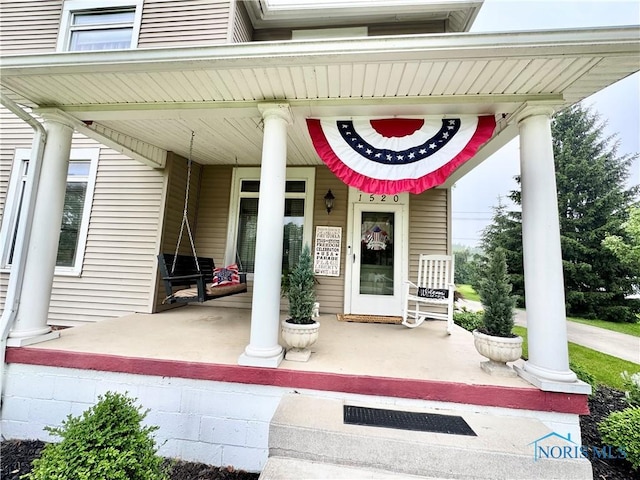 1520 S Clinton St, Defiance, OH 43512 - property entrance featuring covered porch