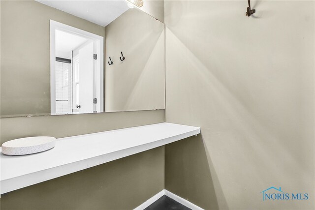 826 Touraine Ave, Bowling Green, OH 43402 - view of bathroom