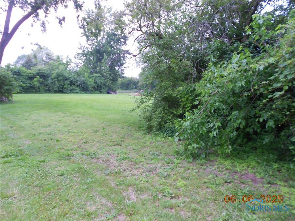 901 Central Ave, Fostoria, OH 44830 - photo 2