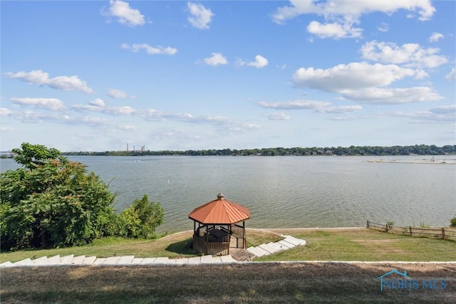 2543 Broadway St Unit 2543, Toledo, OH 43609 - water view with a gazebo
