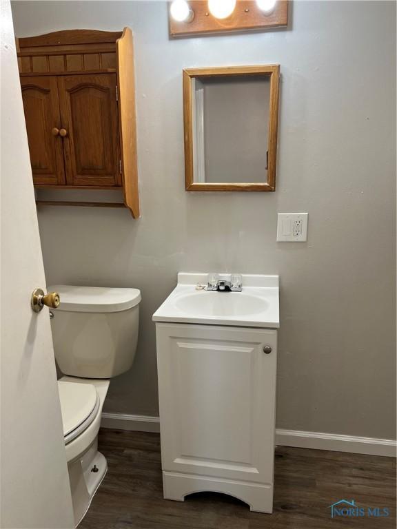 2534 Arletta St, Toledo, OH 43613 - photo 10