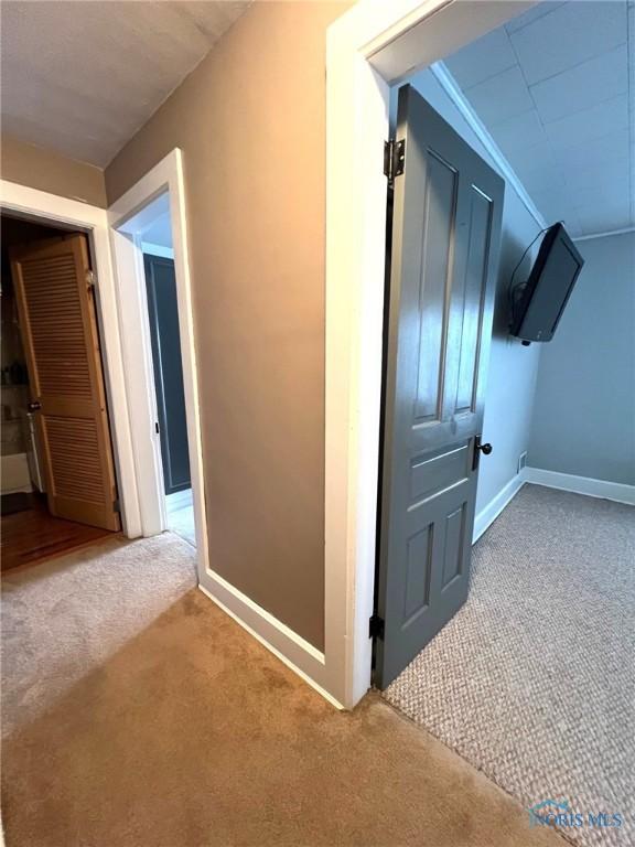 430 W Johnson St, Upper Sandusky, OH 43351 - bonus room featuring carpet flooring and baseboards