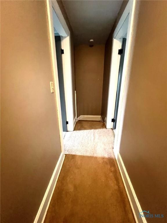 430 W Johnson St, Upper Sandusky, OH 43351 - corridor with carpet floors and baseboards