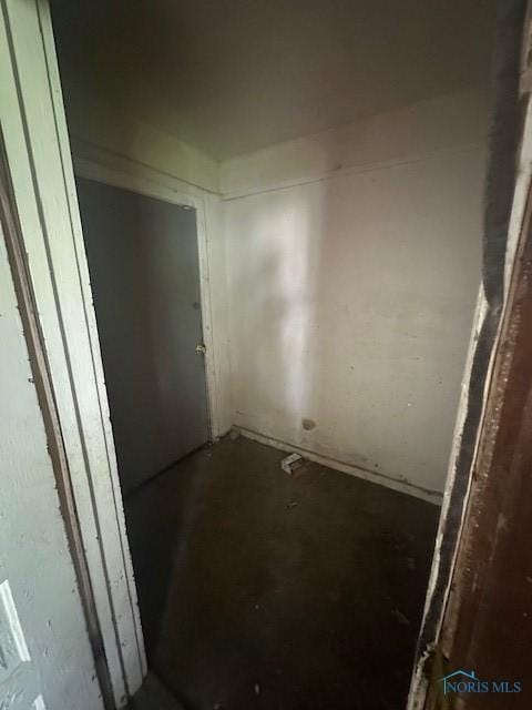 831 Oak St, Toledo, OH 43605 - view of unfurnished room