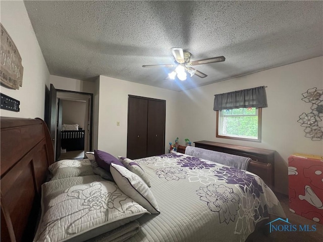 2546 State Route 66, Cloverdale, OH 45827 - bedroom featuring a textured ceiling, a closet, and ceiling fan