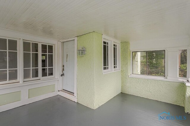 2740 Robinwood Ave, Toledo, OH 43610 - view of unfurnished sunroom