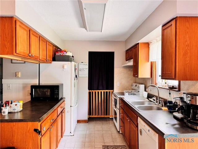 1019 E Wilson St, Bryan, OH 43506 - photo 9