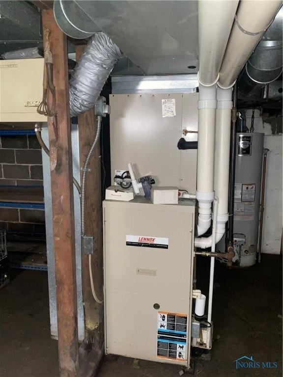 232 N Franklin St, Wauseon, OH 43567 - utilities featuring water heater