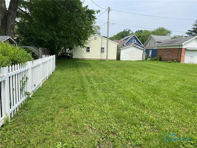 238 N Franklin St, Wauseon, OH 43567 - view of yard