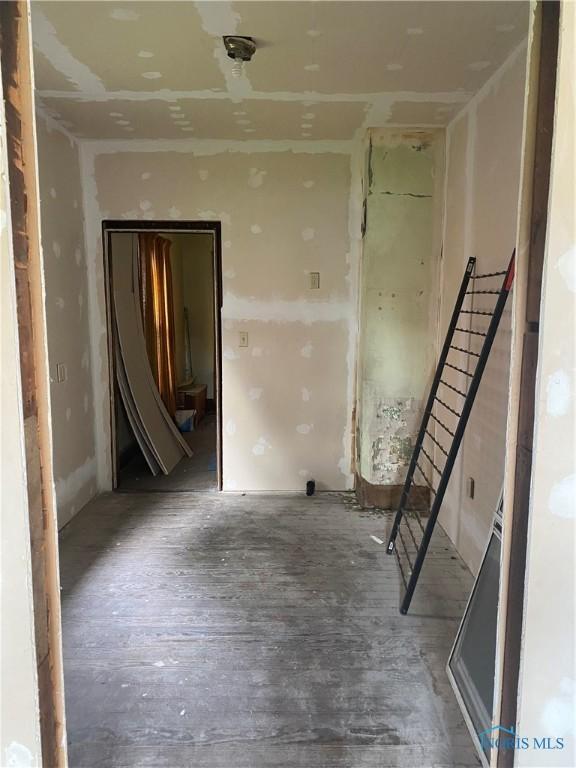 238 N Franklin St, Wauseon, OH 43567 - view of empty room