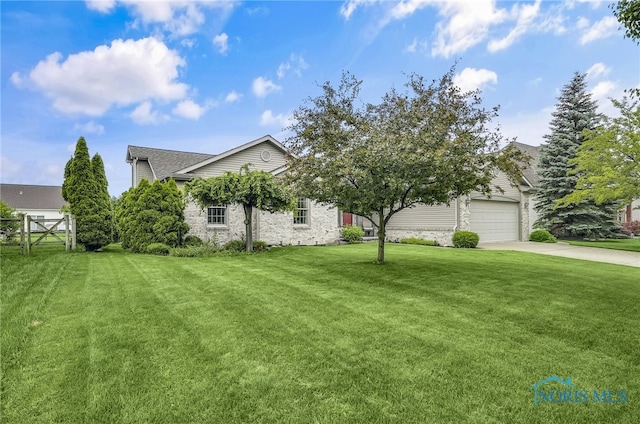 1440 S Redhawk Dr, Perrysburg, OH 43551 - photo 2