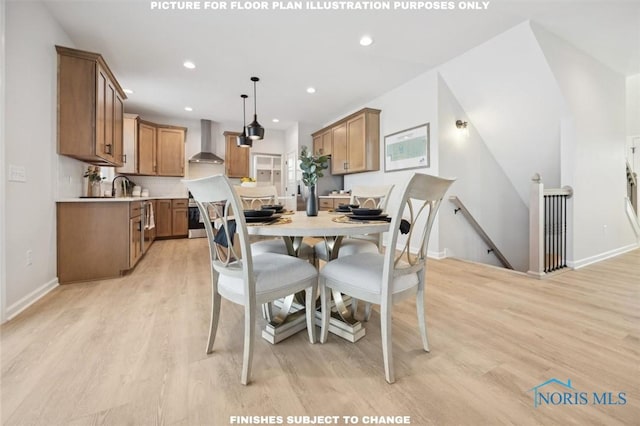 160 Bentley Dr, Perrysburg, OH 43551 - dining room featuring light wood finished floors, recessed lighting, and baseboards