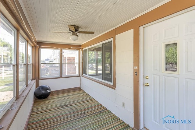 4405 Vermaas Ave, Toledo, OH 43612 - unfurnished sunroom featuring a ceiling fan and healthy amount of natural light
