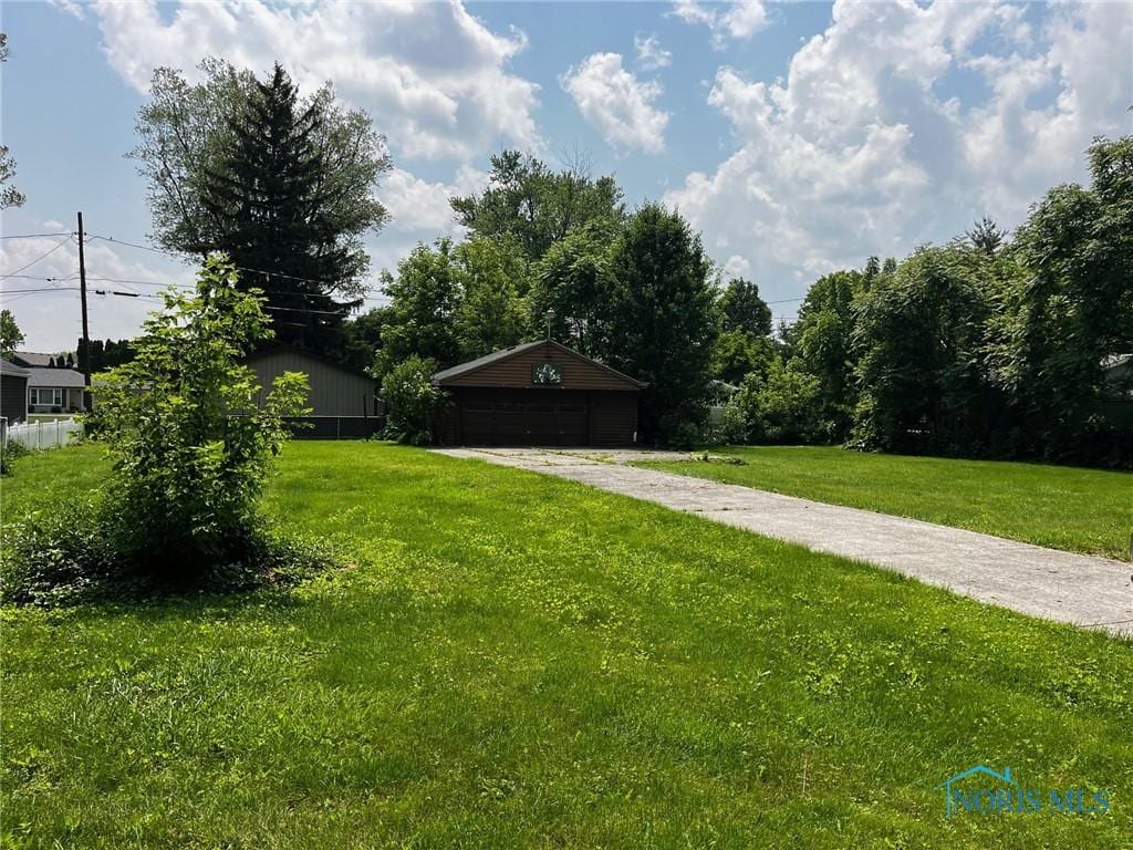 5433 Brophy Dr, Toledo, OH 43611