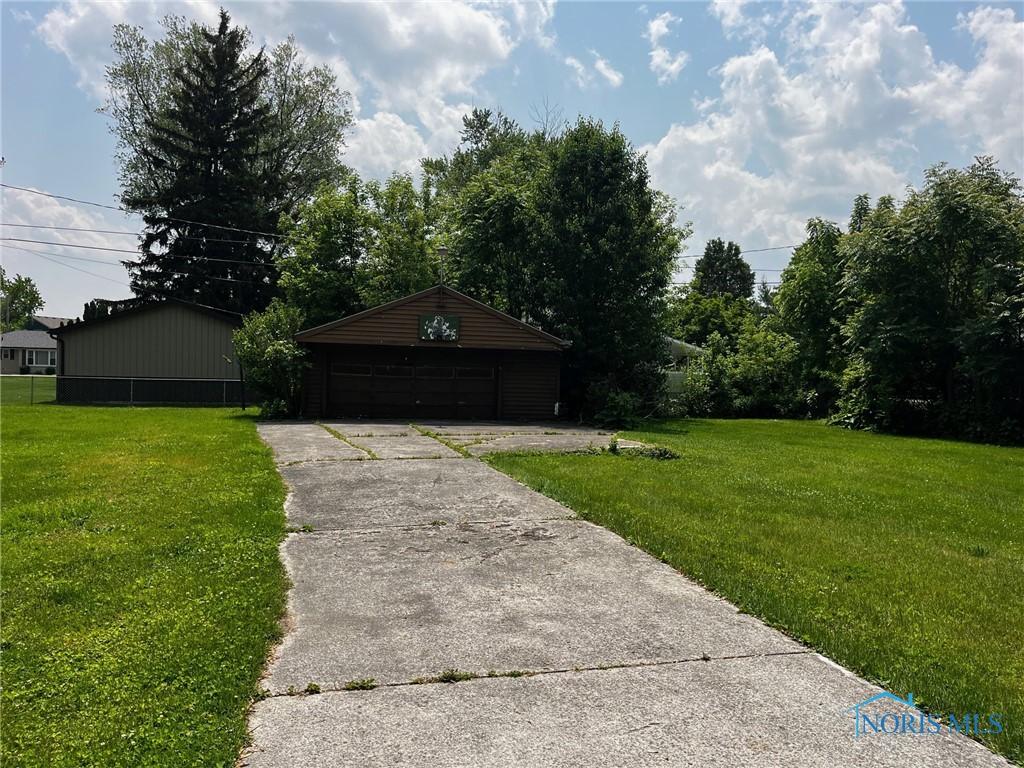 5433 Brophy Dr, Toledo, OH 43611