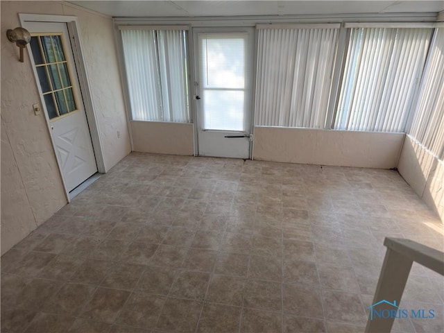1649 N Perry St, Ottawa, OH 45875 - view of unfurnished sunroom