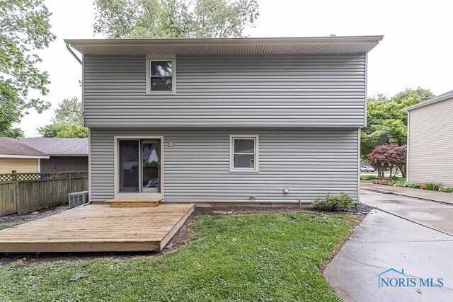 716 Maple St, Perrysburg, OH 43551 - rear view of property featuring a deck