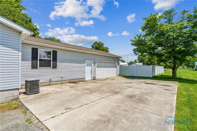 304 Wise St, Forest, OH 45843 - garage with concrete driveway