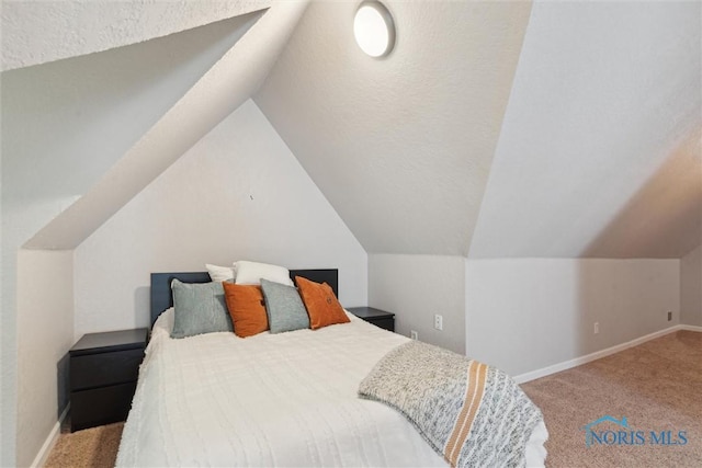 2707 Gunckel Blvd, Toledo, OH 43606 - bedroom with carpet flooring and lofted ceiling