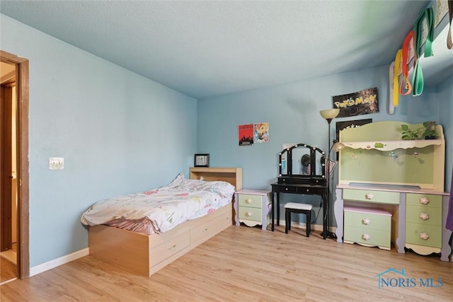 2540 Plum Leaf Ln, Toledo, OH 43614 - bedroom with wood finished floors