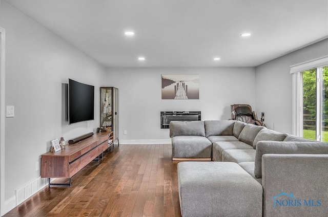 2709 Derby Rd, Ottawa Hills, OH 43615 - living room with dark wood-type flooring and recessed lighting