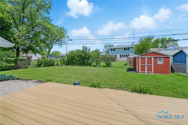 642 Edith Ave, Findlay, OH 45840 - deck with a shed