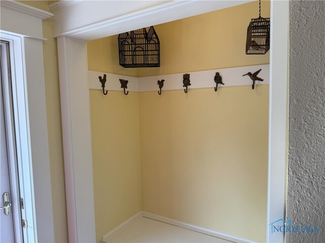 831 Butler St, Toledo, OH 43605 - view of mudroom