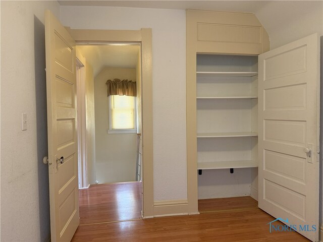 831 Butler St, Toledo, OH 43605 - view of closet