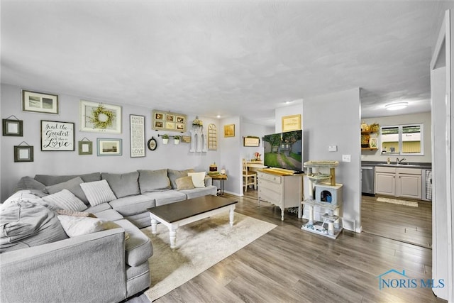 4252 Foxchapel Rd, Toledo, OH 43607 - living area featuring wood finished floors