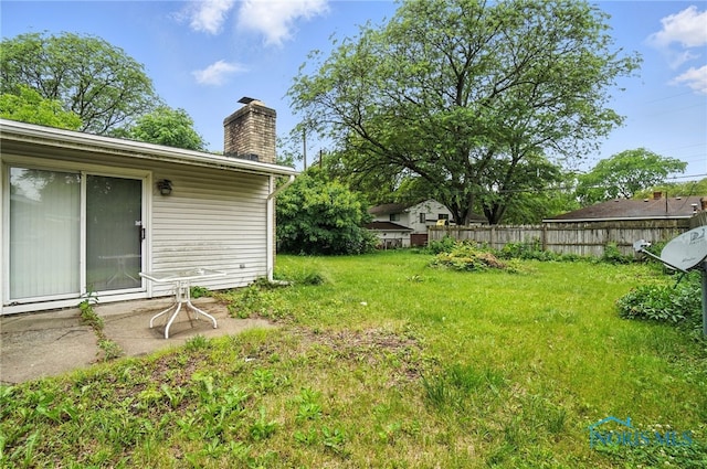 3636 Prairie Ave, Toledo, OH 43614 - view of yard with a patio