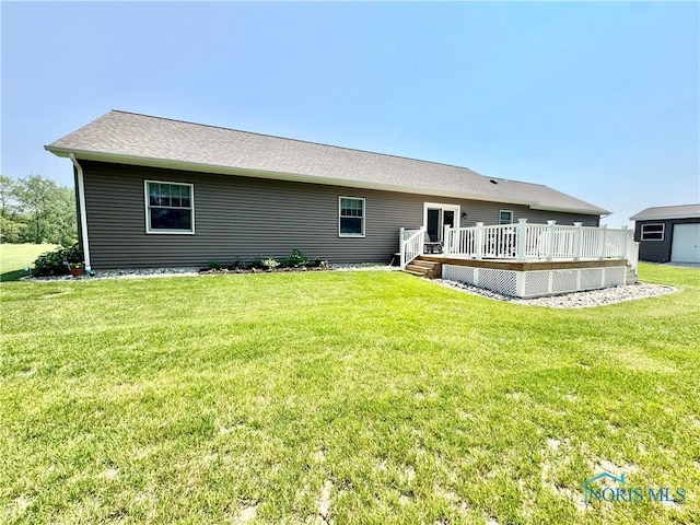 1462 Lee Ann Ave, Defiance, OH 43512 - back of property featuring a deck and a yard