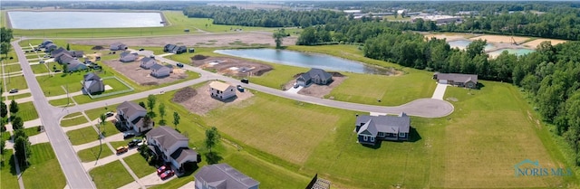 1462 Lee Ann Ave, Defiance, OH 43512 - bird's eye view of a large body of water