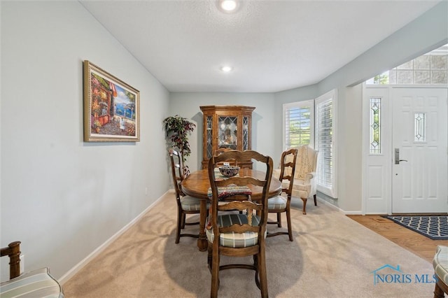 7445 Country Commons Ln Unit 7445, Sylvania, OH 43560 - dining area featuring baseboards and recessed lighting