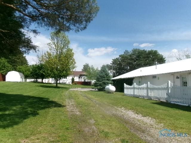 8962 State Route 109, Ottawa, OH 45875 - view of yard