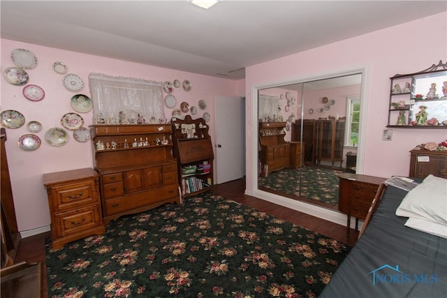 2823 Wicklow Rd, Toledo, OH 43606 - bedroom featuring wood finished floors