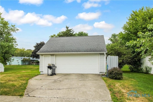 1013 Whittlesey St, Fremont, OH 43420 - view of detached garage